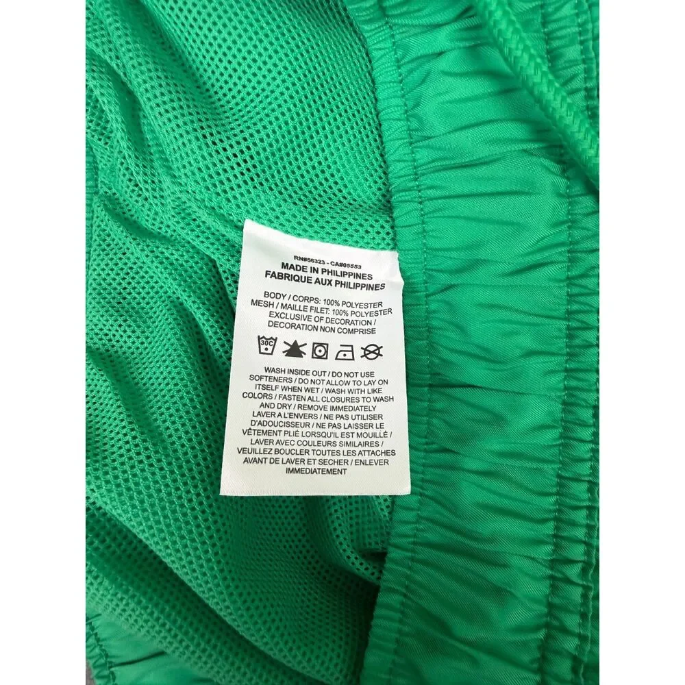 Men's Nike Club Woven Flow Shorts Size Medium Stadium Green FN3307-324